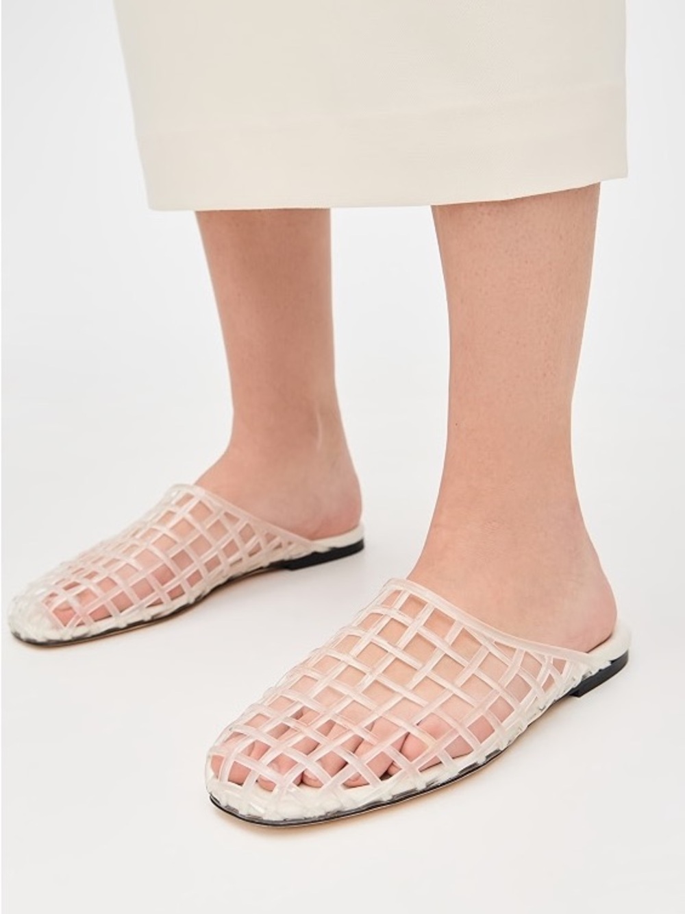 Vince Barcelona Jelly Flat Mule - Size 8 - Clear